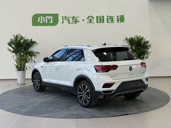 Фото 3 - Volkswagen T-Roc