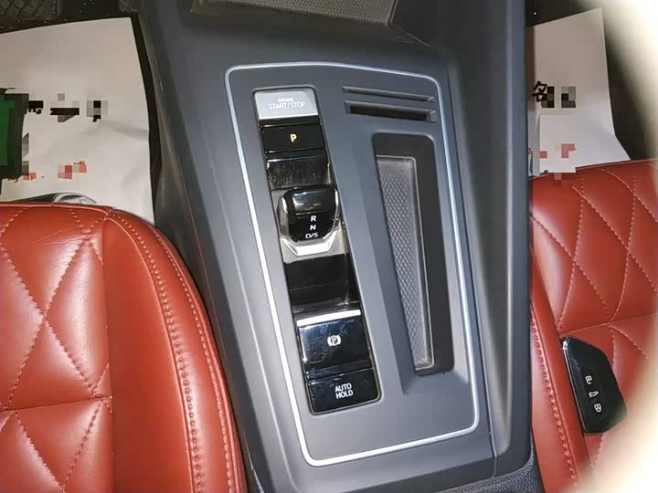 Фото 14 - Volkswagen Golf