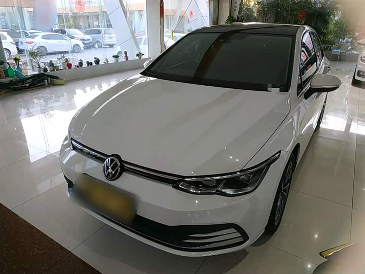 Фото 2 - Volkswagen Golf
