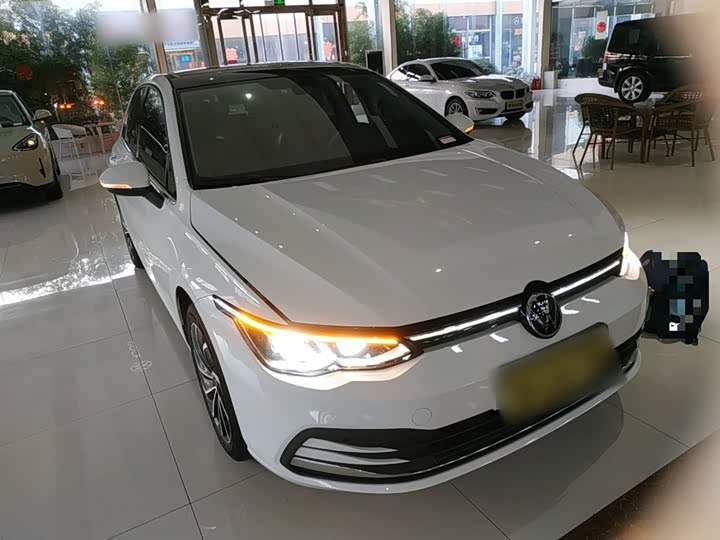 Фото 4 - Volkswagen Golf