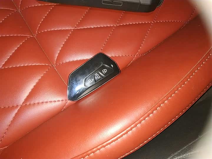 Фото 9 - Volkswagen Golf