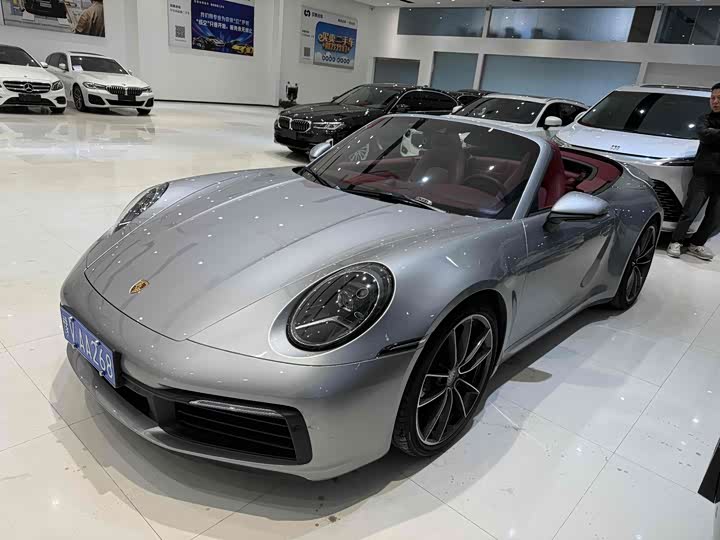 Фото 1 - Porsche 911