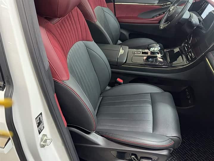 Фото 3 - GAC Trumpchi M8