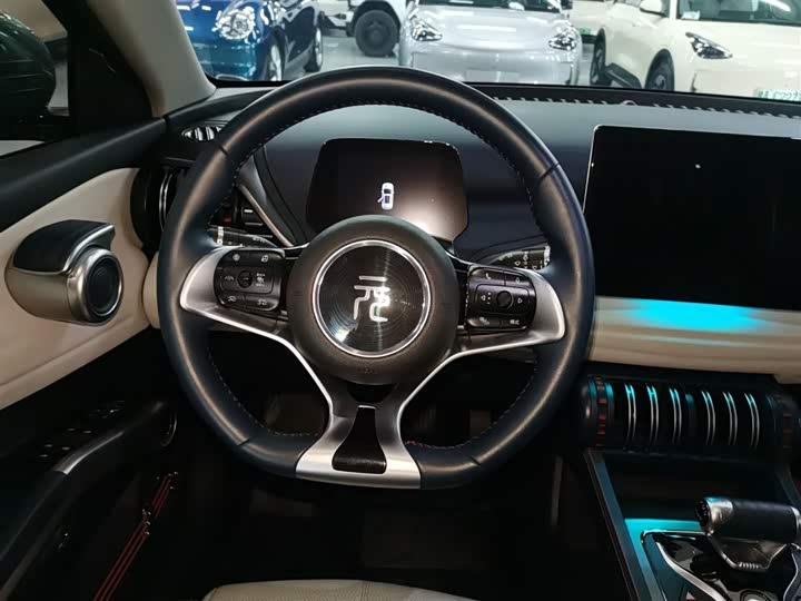 Фото 11 - BYD Yuan Plus