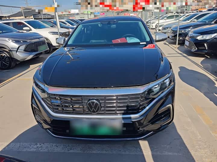 Фото 3 - Volkswagen Passat Hybrid