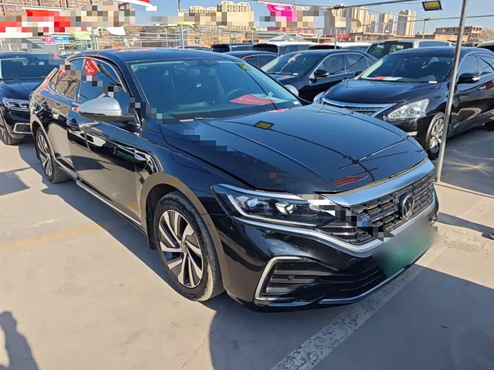 Фото 4 - Volkswagen Passat Hybrid