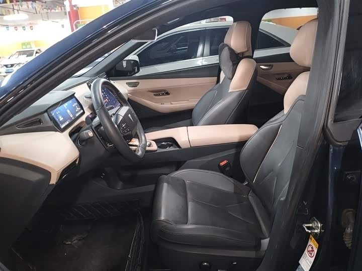 Фото 15 - Changan Deepal SL03