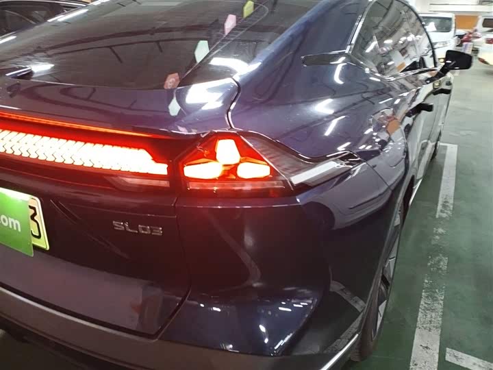 Фото 8 - Changan Deepal SL03