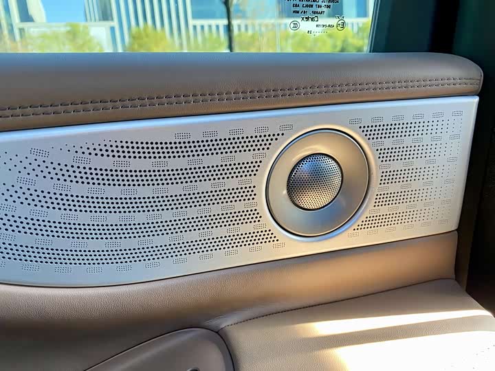 Фото 27 - Lincoln Navigator