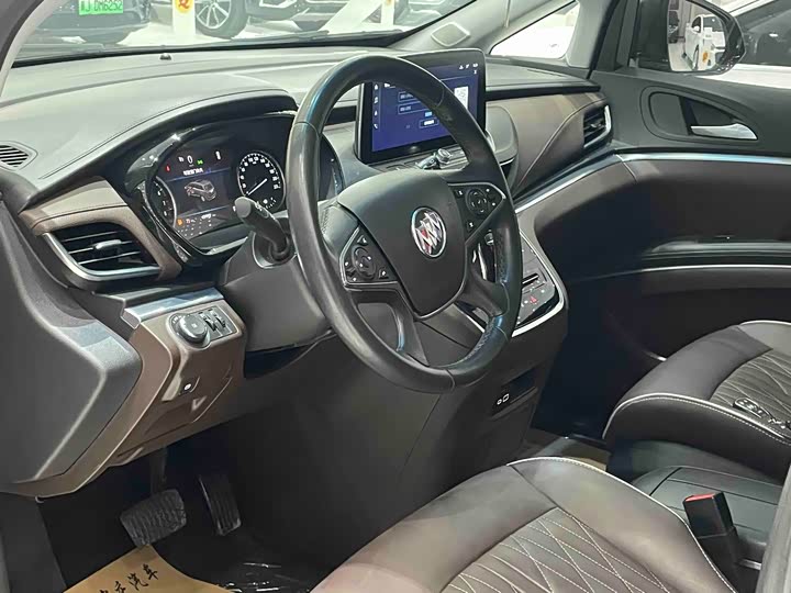 Фото 7 - Buick GL8 ES