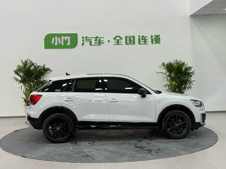Фото 4 - Audi Q2L