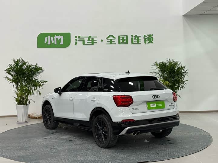 Фото 7 - Audi Q2L