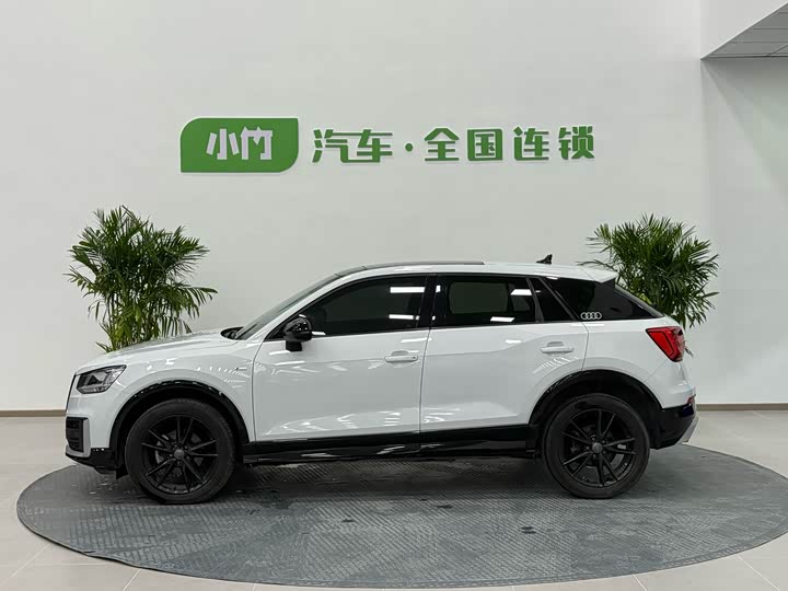 Фото 8 - Audi Q2L