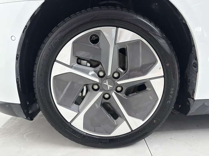 Фото 13 - XPeng Mona M03