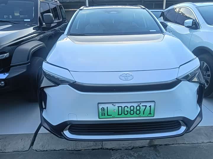 Фото 3 - Toyota bZ4X