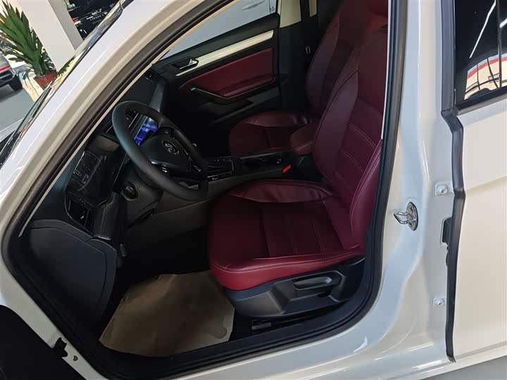 Фото 15 - Volkswagen Lamando L