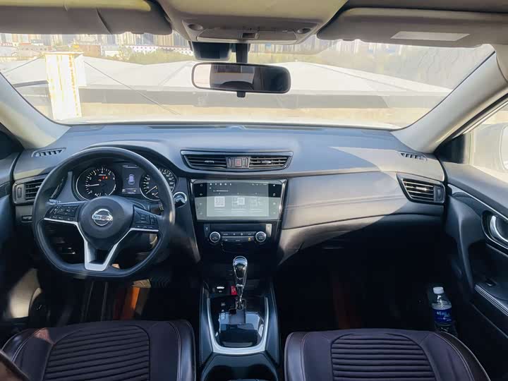 Фото 5 - Nissan X-Trail