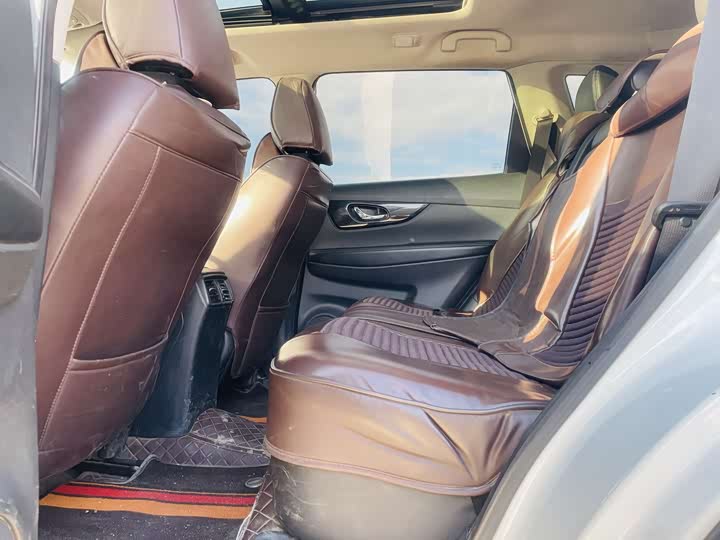 Фото 6 - Nissan X-Trail