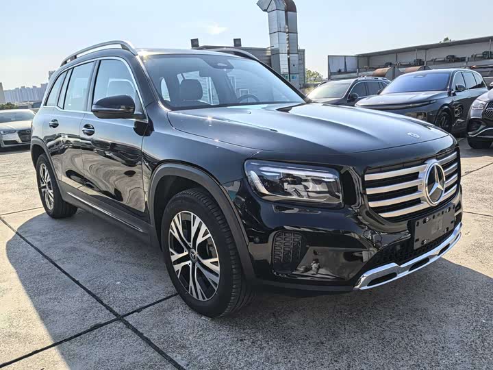 Фото 2 - Mercedes-Benz GLB-Class