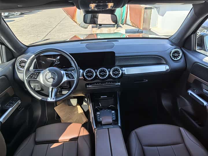 Фото 7 - Mercedes-Benz GLB-Class