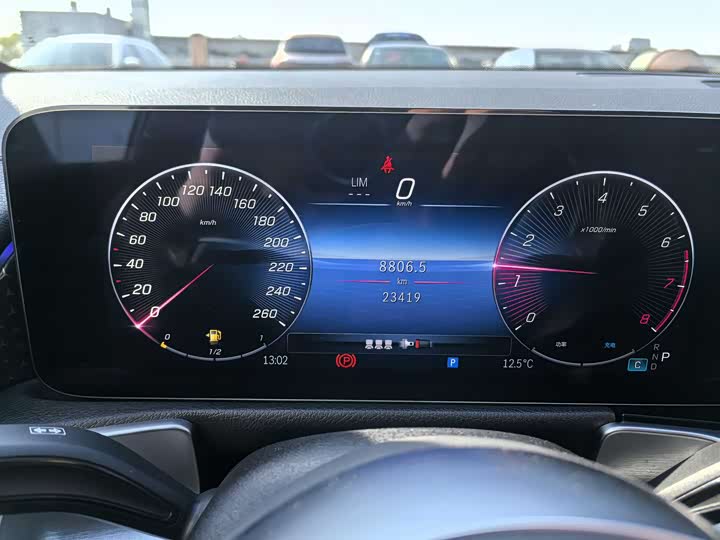 Фото 8 - Mercedes-Benz GLB-Class