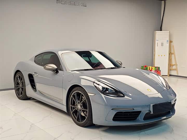 Фото 4 - Porsche 718