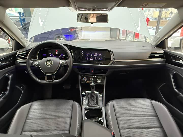 Фото 20 - Volkswagen Sagitar L