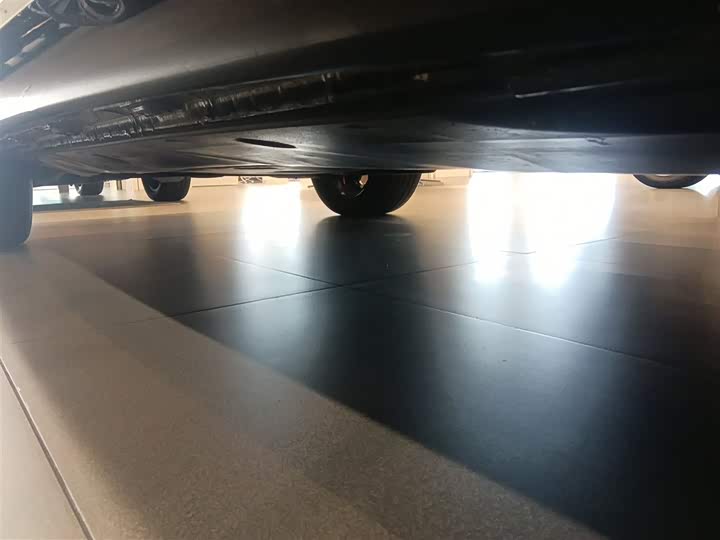 Фото 2 - Volkswagen Tavendor