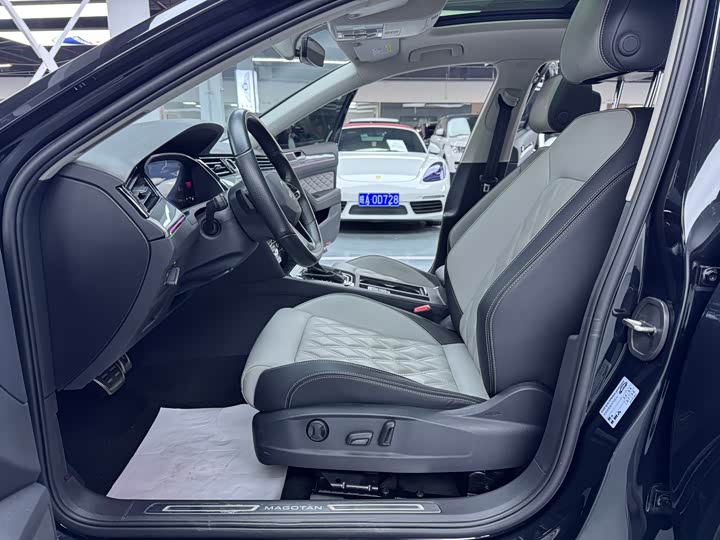 Фото 4 - Volkswagen Magotan