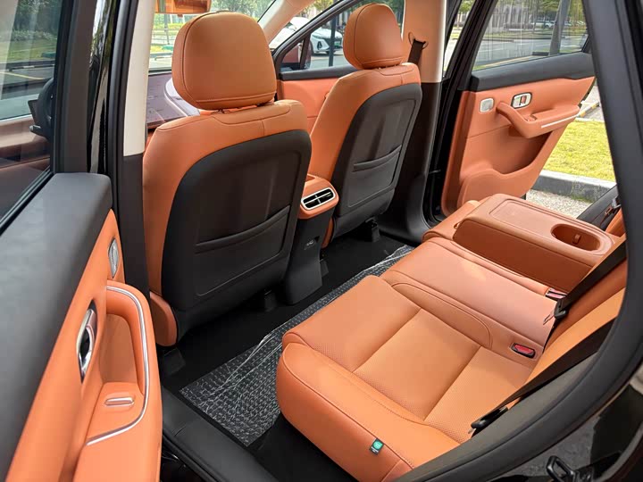 Фото 11 - Leapmotor C10