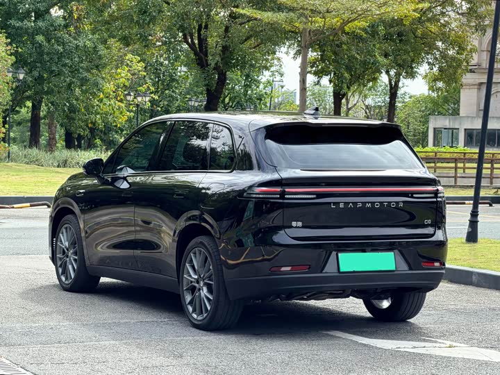 Фото 17 - Leapmotor C10