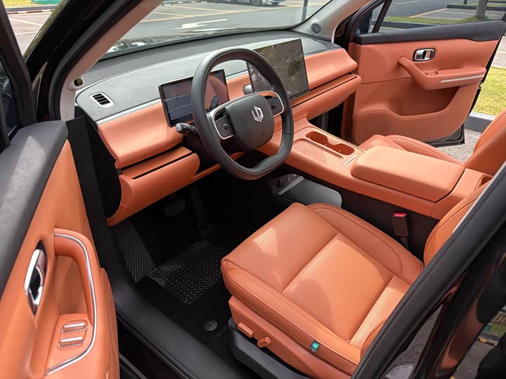 Фото 7 - Leapmotor C10