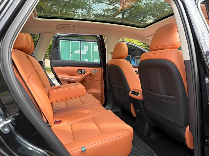 Фото 9 - Leapmotor C10