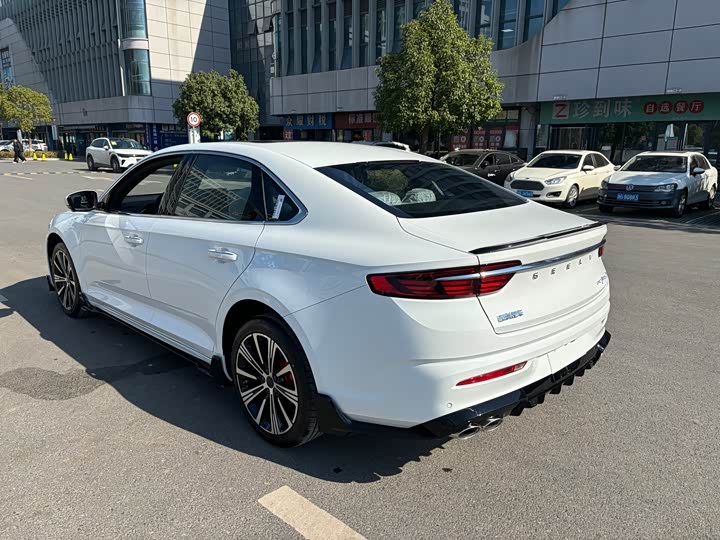 Photo 11 - Geely Preface