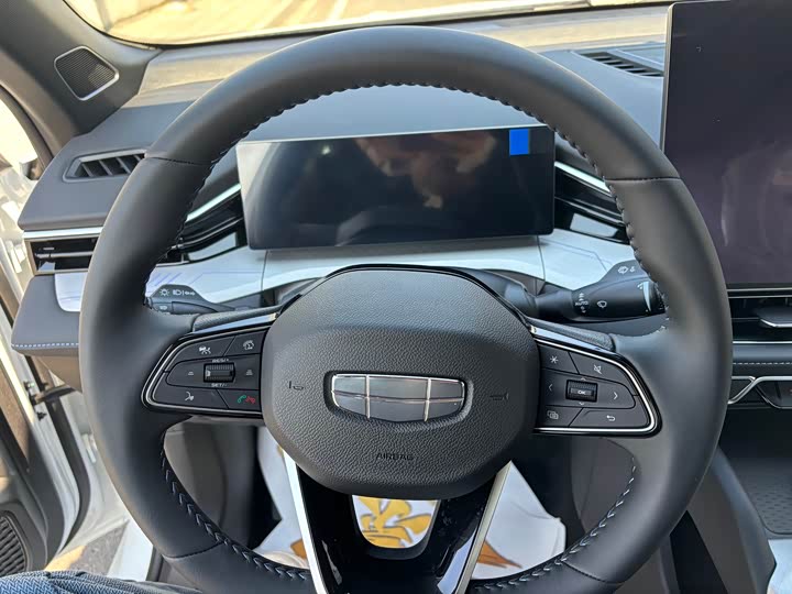 Photo 16 - Geely Preface