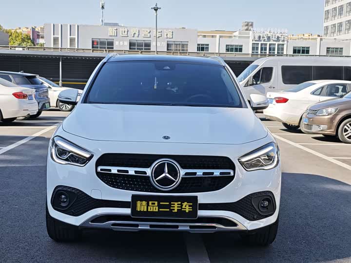 Фото 2 - Mercedes-Benz GLA-Class
