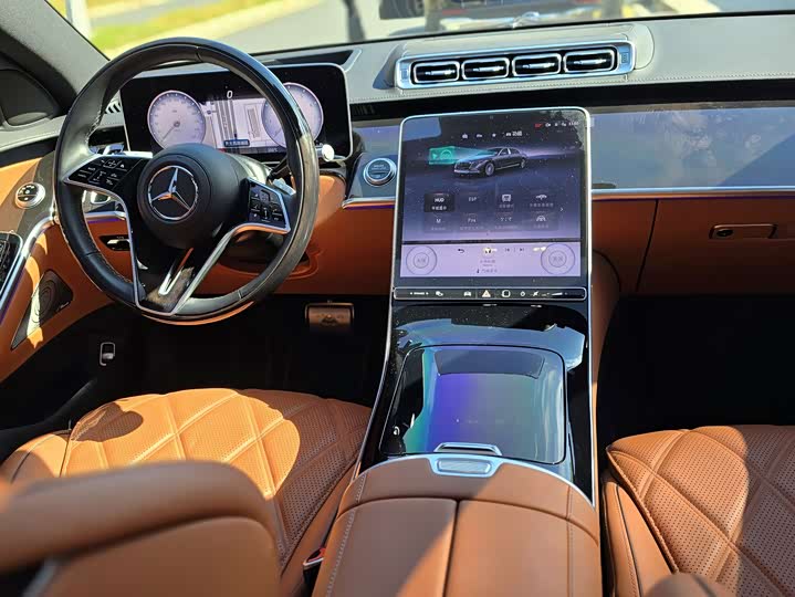 Фото 11 - Mercedes-Benz Maybach S-Class