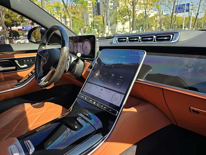 Фото 13 - Mercedes-Benz Maybach S-Class