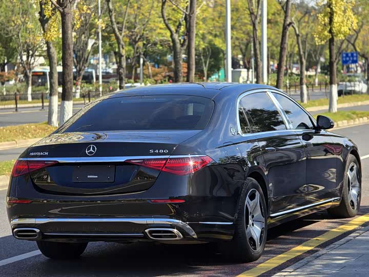 Фото 18 - Mercedes-Benz Maybach S-Class