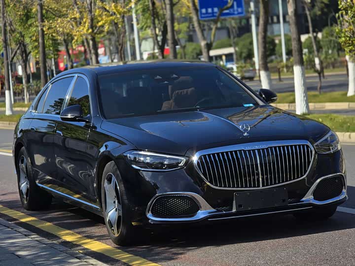 Фото 3 - Mercedes-Benz Maybach S-Class
