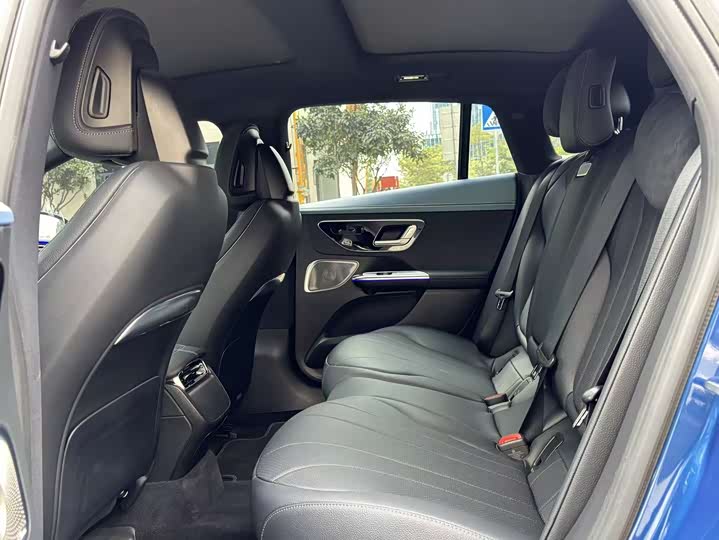 Фото 11 - Mercedes-Benz EQE