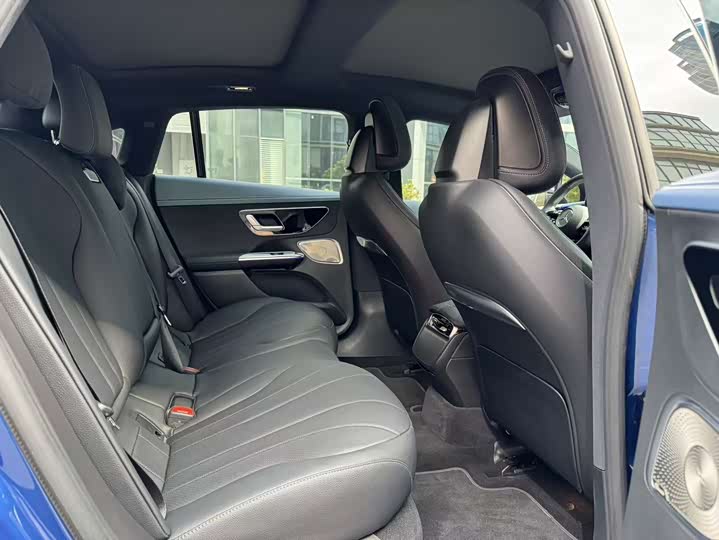 Фото 15 - Mercedes-Benz EQE