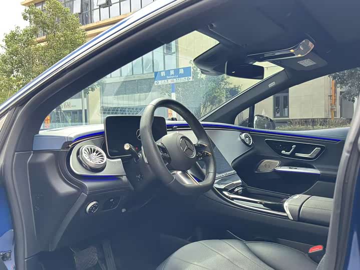 Фото 9 - Mercedes-Benz EQE