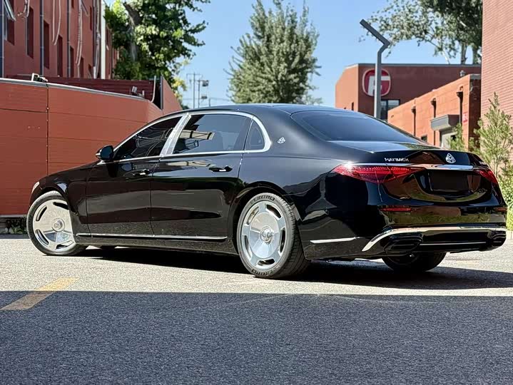 Фото 7 - Mercedes-Benz Maybach S-Class