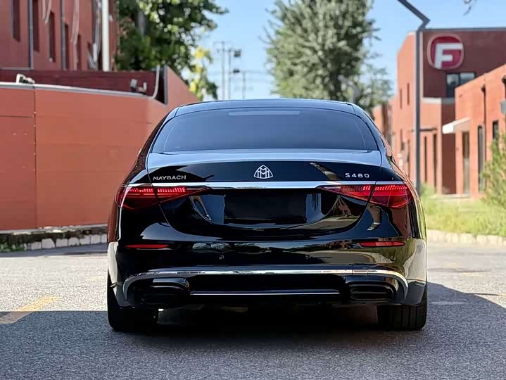 Фото 8 - Mercedes-Benz Maybach S-Class