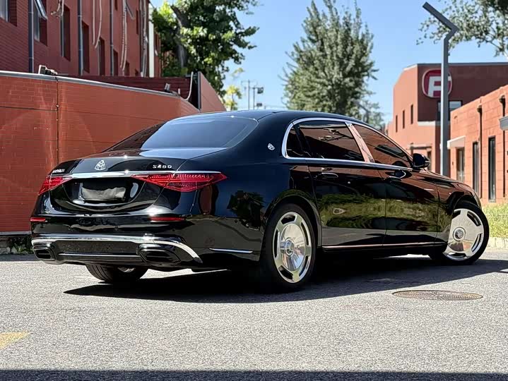 Фото 9 - Mercedes-Benz Maybach S-Class