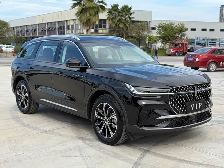 Фото 5 - Lincoln Nautilus