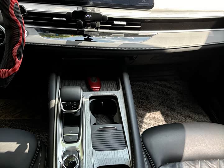 Фото 14 - Chery Arrizo 8