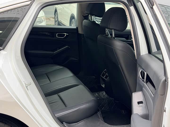 Фото 10 - Honda Integra