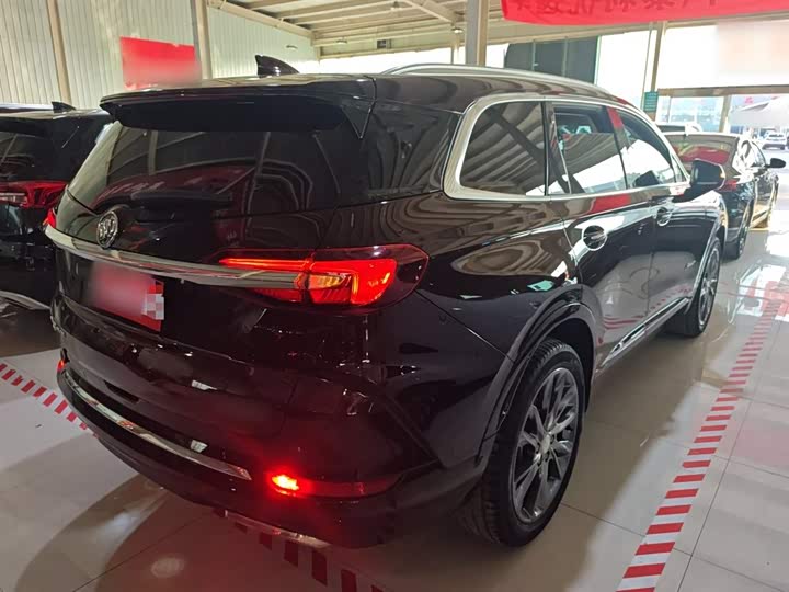 Фото 7 - Buick Enclave